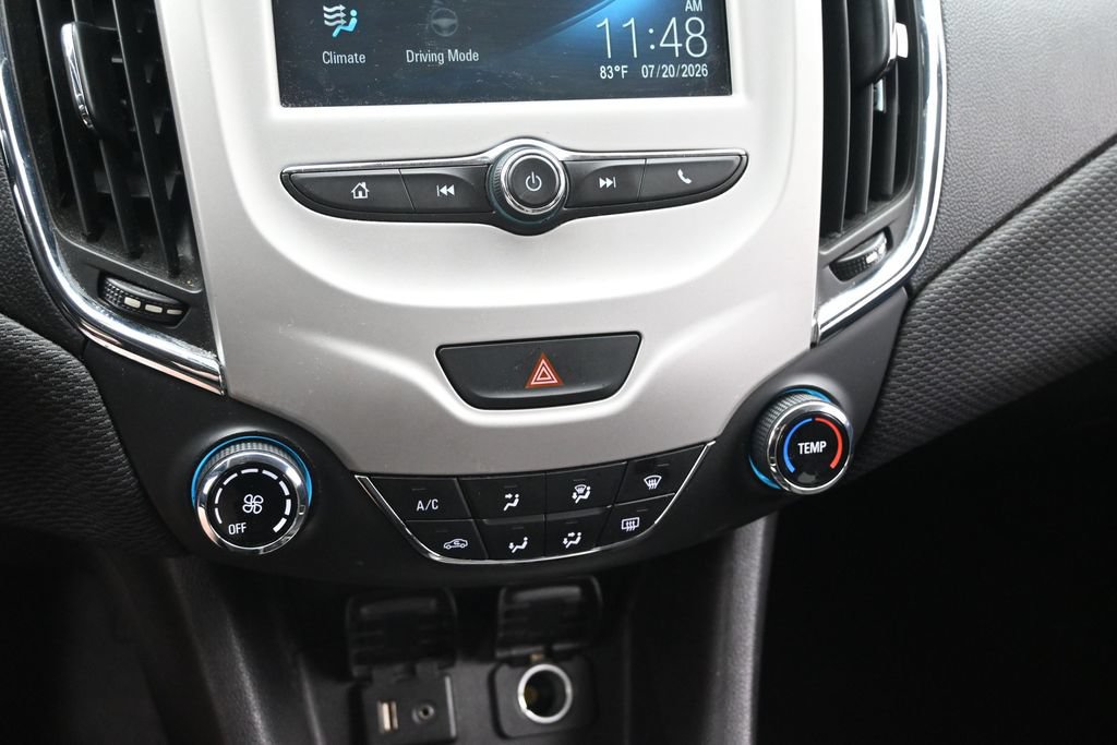 Used 2017 Chevrolet Cruze LS FWD image 15