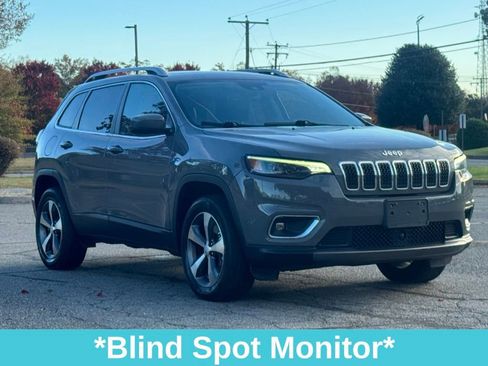 Used 2021 Jeep Cherokee Limited w/ Mopar Interior Package image 12