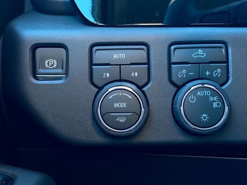 New 2026 Chevrolet Silverado 1500 LT image 19