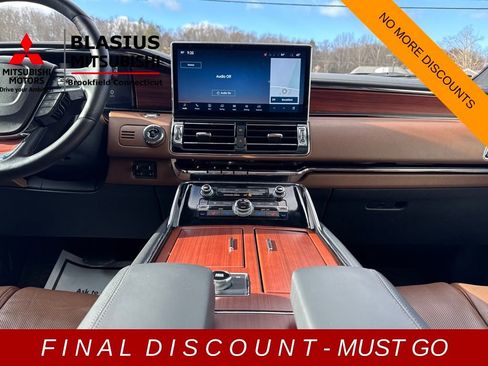 Used 2022 Lincoln Navigator Reserve image 29