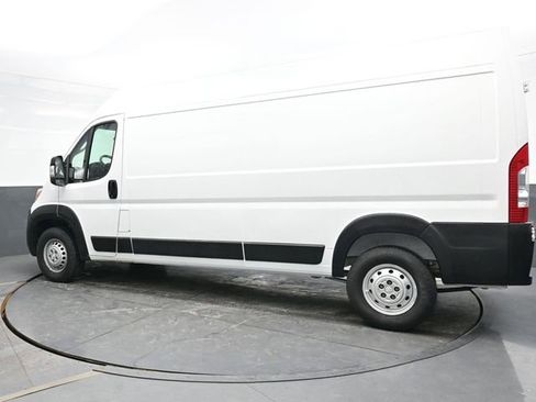 Used 2023 RAM ProMaster 2500 FWD image 4