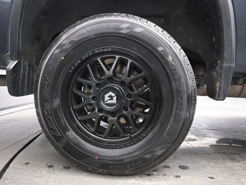 Used 2020 Chevrolet Silverado 2500 LT w/ All Star Edition image 12