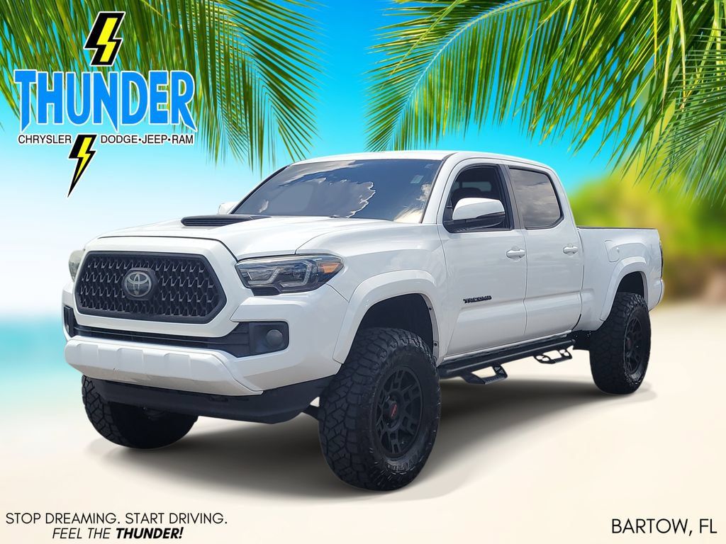 Used 2019 Toyota Tacoma TRD Sport RWD image 2