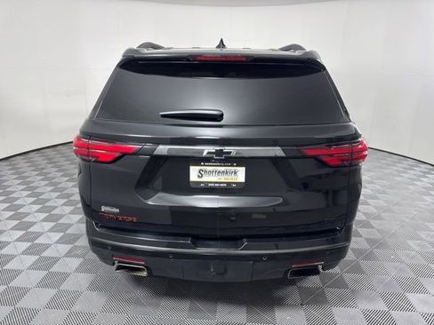 Used 2023 Chevrolet Traverse Premier w/ Redline Edition image 5