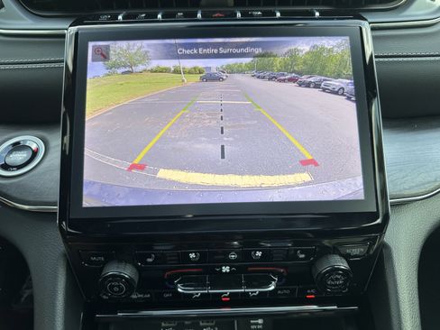 New 2025 Jeep Grand Cherokee L Overland w/ Trailer Tow Package AWD/4WD image 19