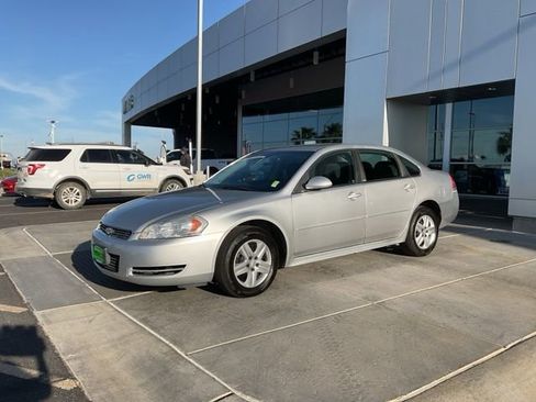 Used 2011 Chevrolet Impala LS FWD image 2