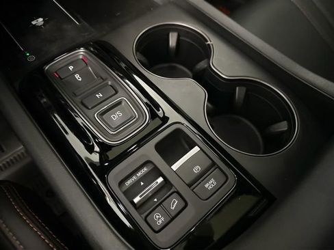 Certified 2024 Honda Pilot TrailSport image 44