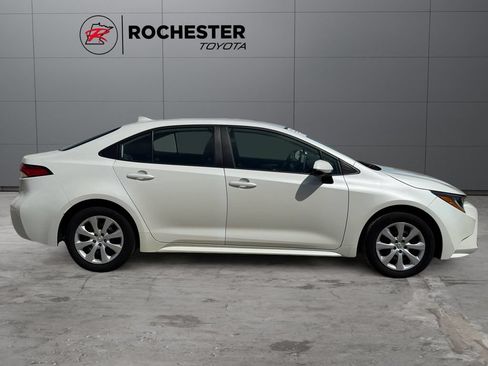 Used 2021 Toyota Corolla LE FWD image 6