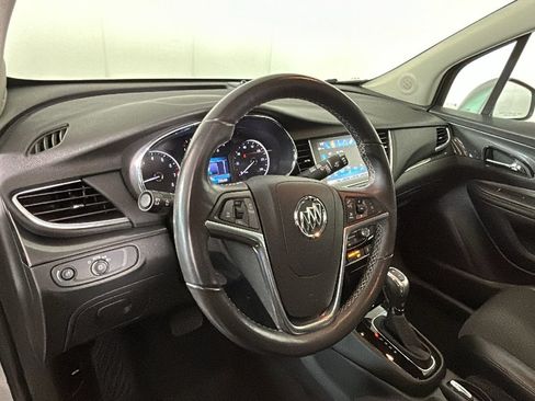 Used 2019 Buick Encore Preferred AWD/4WD image 17