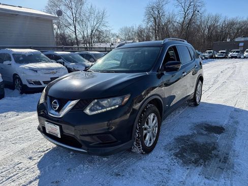 Used 2016 Nissan Rogue SV w/ SV Premium Package image 21