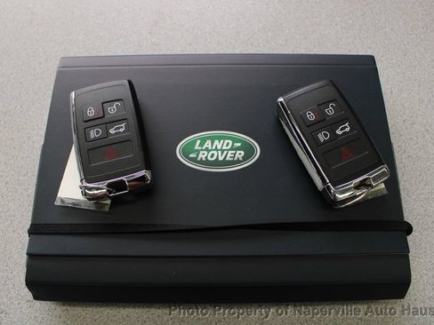 Used 2025 Land Rover Range Rover Sport SE AWD/4WD image 57