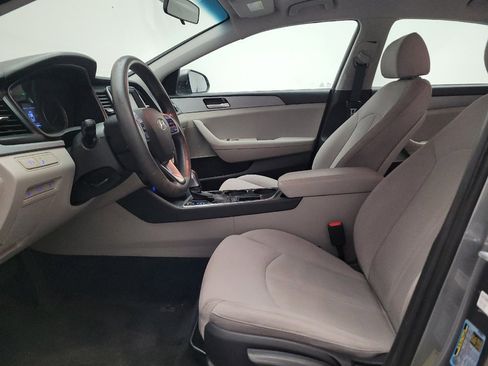 Used 2019 Hyundai Sonata SE FWD image 17