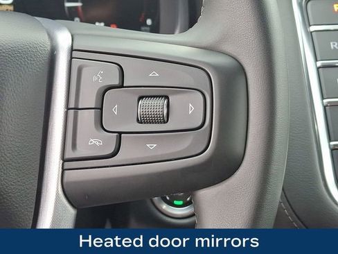 Used 2024 GMC Yukon SLE AWD/4WD image 8