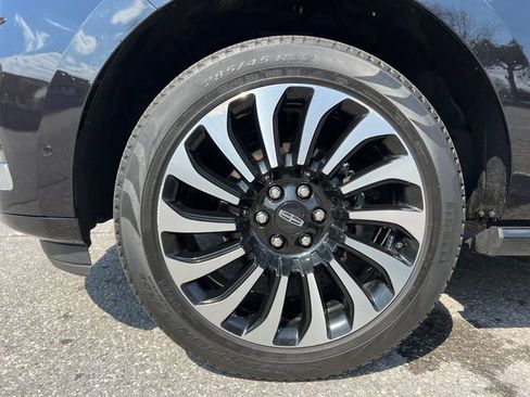 Used 2023 Lincoln Navigator Black Label image 16