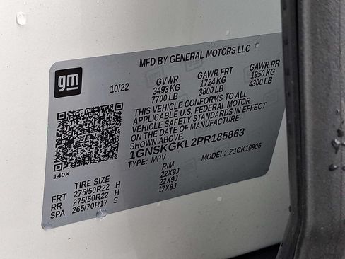 Used 2023 Chevrolet Suburban High Country w/ LPO, Illumination Package AWD/4WD image 27