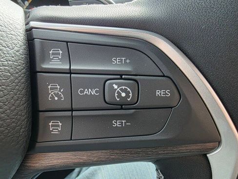 New 2025 Jeep Grand Cherokee L Limited w/ Trailer Tow Package image 17