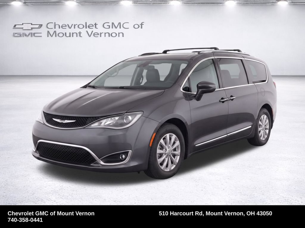 Used 2018 Chrysler Pacifica Touring-L Plus FWD image 34