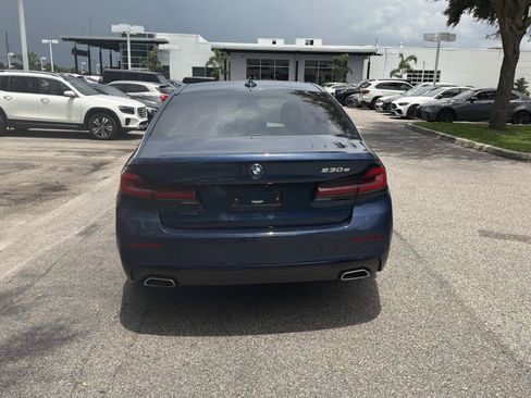 Used 2023 BMW 530e w/ Premium Package RWD image 4