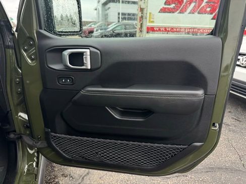 Certified 2021 Jeep Wrangler Unlimited Rubicon image 15