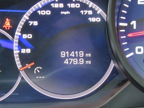 Used 2019 Porsche Panamera 4 image 41