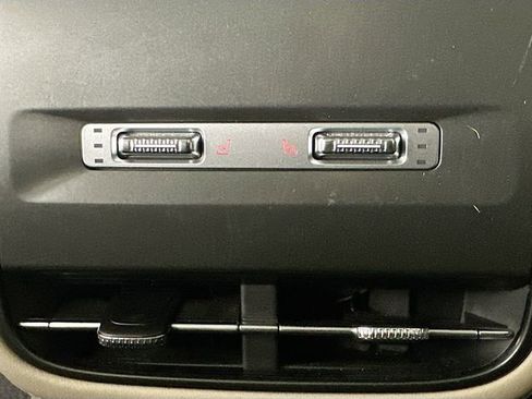 Used 2024 Lincoln Nautilus Reserve w/ Equipment Group 202A image 26