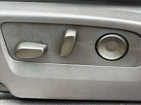 Used 2024 GMC Sierra 1500 SLT image 26