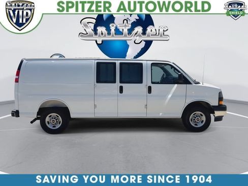 Used 2025 GMC Savana 2500 Extended w/ Driver Convenience Package RWD image 10