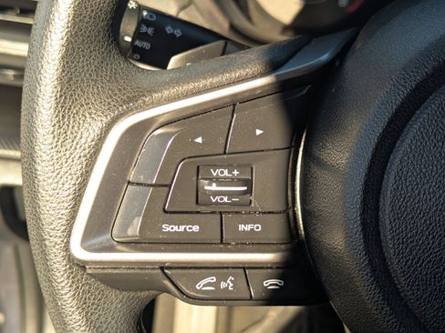 Used 2017 Subaru Impreza 2.0i Premium image 27