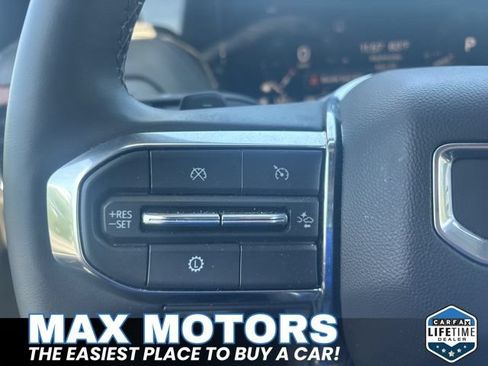 Used 2025 GMC Yukon Denali AWD/4WD image 14