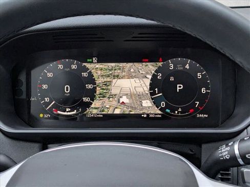 New 2024 Land Rover Discovery S image 11