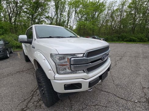 Used 2019 Ford F150 Platinum w/ Equipment Group 701A Luxury AWD/4WD image 11