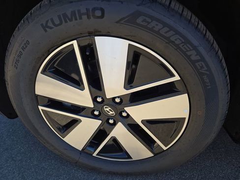 New 2026 Hyundai Ioniq 9 SEL image 30