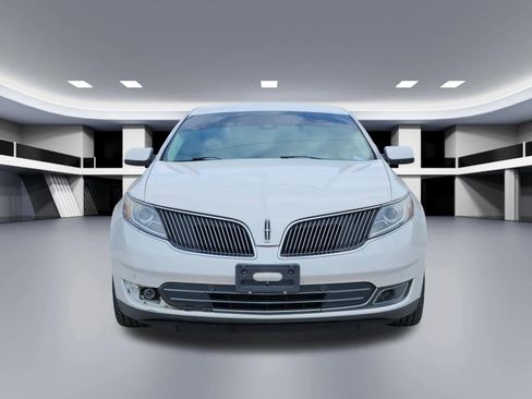 Used 2015 Lincoln MKS AWD image 8