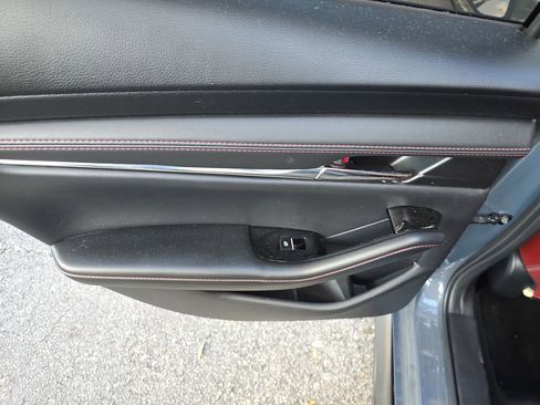 Used 2024 MAZDA MAZDA3 s image 11