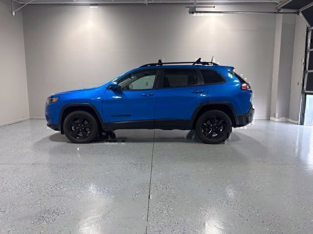 Used 2021 Jeep Cherokee Latitude Plus AWD/4WD image 10