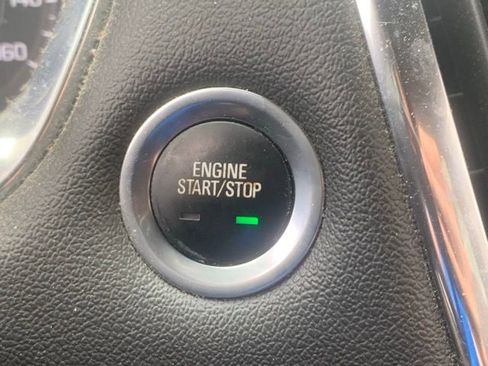 Used 2023 Chevrolet Traverse LT AWD/4WD image 13