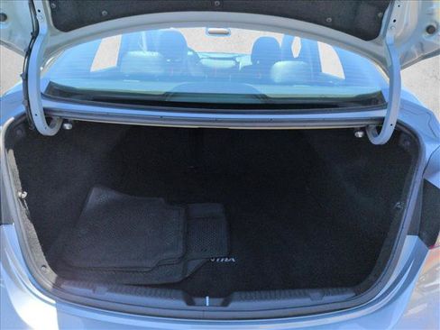 Used 2015 Hyundai Elantra Limited w/ Option Group 05 FWD image 6
