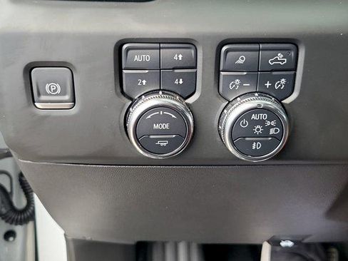 Used 2025 GMC Sierra 1500 AT4X AWD/4WD image 34