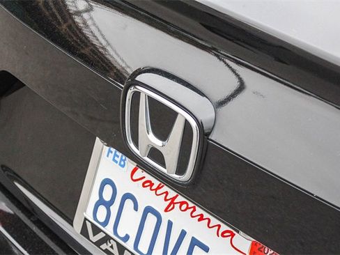 Used 2018 Honda Accord EX image 11