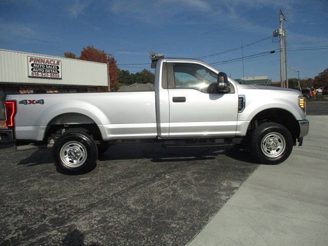 Used 2017 Ford F250 XL w/ Power Equipment Group AWD/4WD image 32