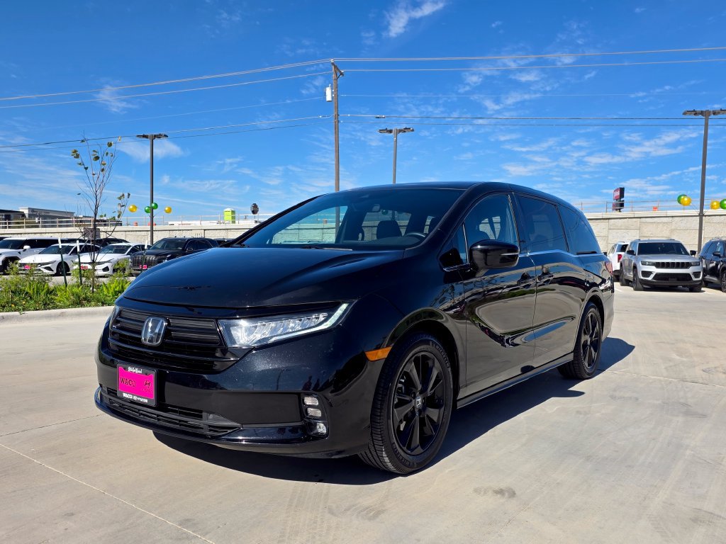Used 2023 Honda Odyssey Sport image 3