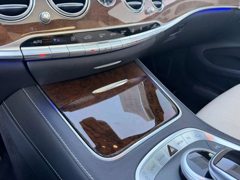 Used 2015 Mercedes-Benz S 550 Sedan image 21