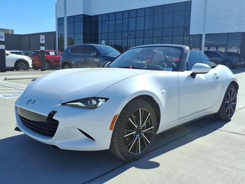New 2025 MAZDA MX-5 Miata Grand Touring image 5