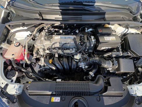 Used 2021 Toyota Corolla LE w/ Carpet Mat Package (TMS) image 30