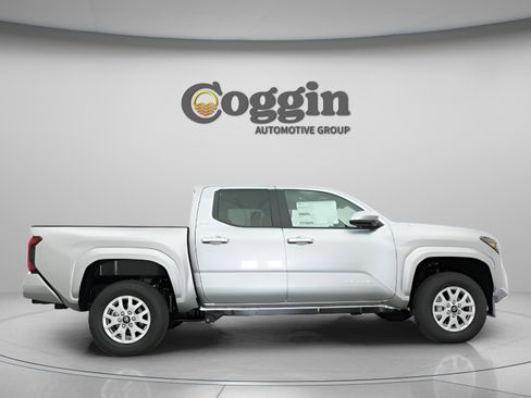 New 2026 Toyota Tacoma SR5 AWD/4WD image 23