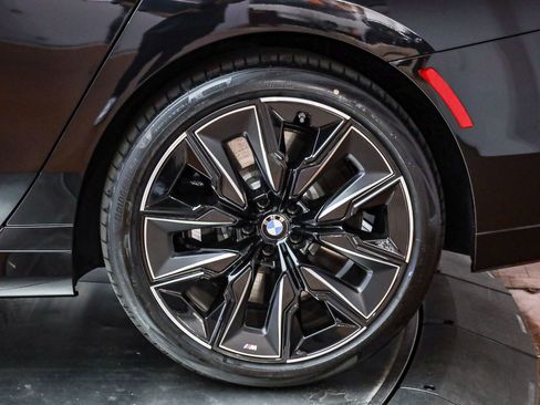 New 2026 BMW 760i xDrive AWD/4WD image 11