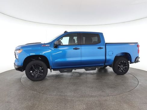 Used 2022 Chevrolet Silverado 1500 Custom Trail Boss w/ LPO, Dark Essentials Package image 5