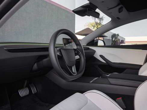 Used 2024 Tesla Model 3 Performance AWD/4WD image 19