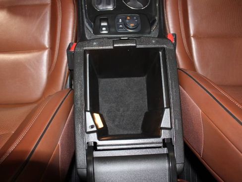 Used 2018 Chevrolet Traverse High Country image 33