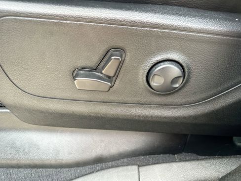 Used 2025 RAM 1500 Lone Star image 12